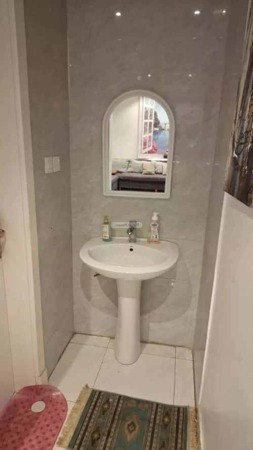 فيلا 200 متر مربع شمالية على شارع 15م شبرا، غرب الرياض، الرياض