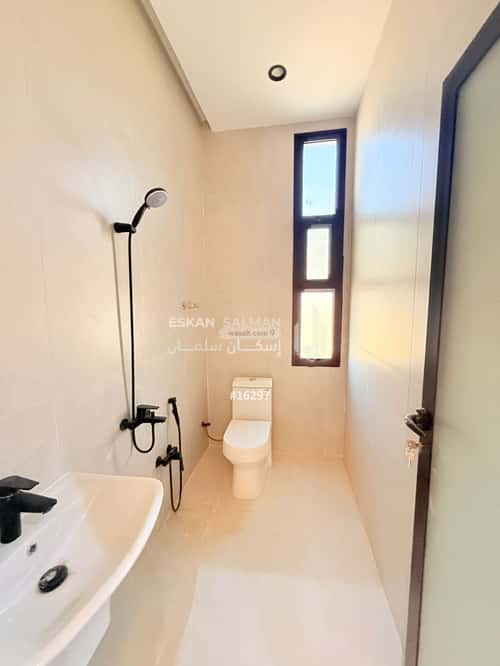 فيلا 419.08 متر مربع شمالية على شارع 15م هجر الخامس، الاحساء