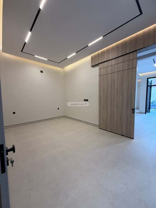 Villa 270 SQM with 1 Apartment Facing East Al- Nadwah, East Riyadh, Riyadh