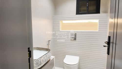 Floor 203.97 SQM with 6 Bedrooms Al Maaridh, Khamis Mushait