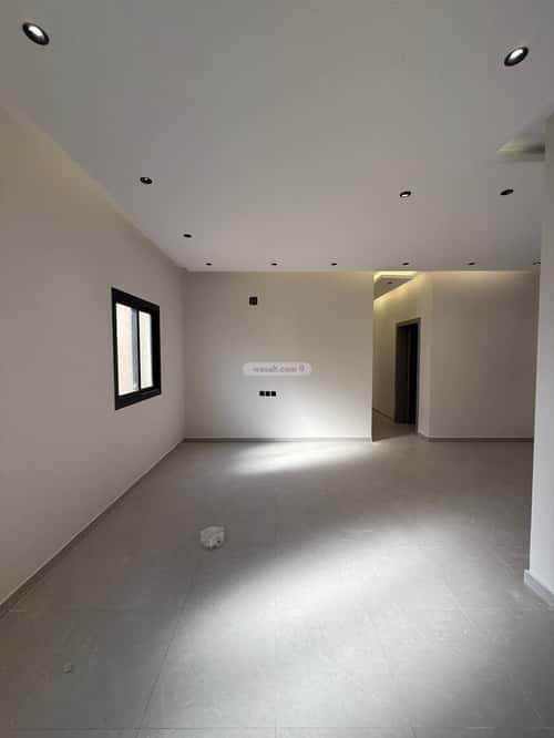 Floor with 5 Bedrooms Bader, South Riyadh, Riyadh