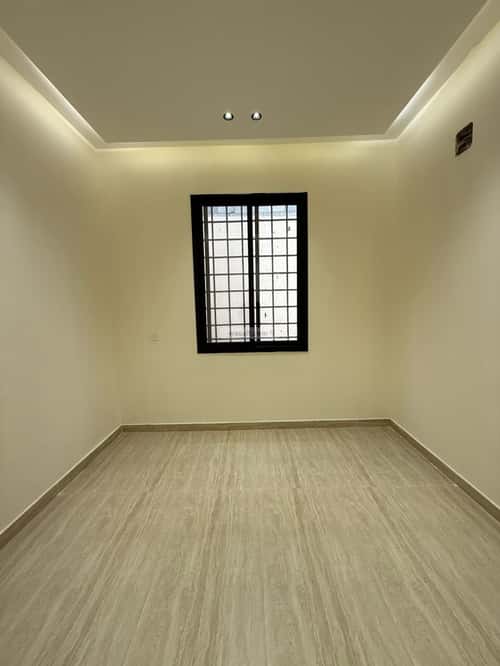Floor with 5 Bedrooms Bader, South Riyadh, Riyadh