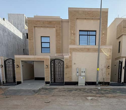 Floor with 5 Bedrooms Al-Janadriyah, East Riyadh, Riyadh