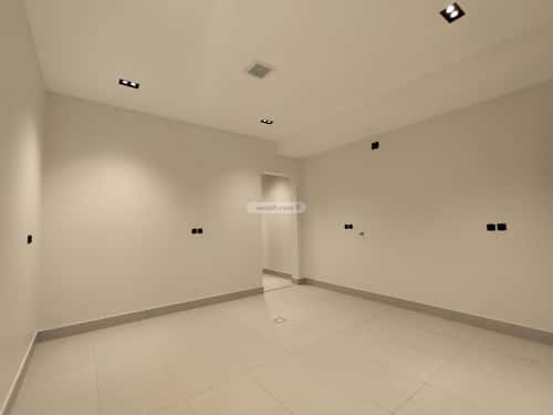 Floor 198.18 SQM with 5 Bedrooms Qurtubah, East Riyadh, Riyadh