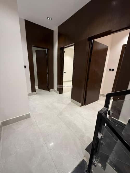 Apartment 247 SQM with 6 Bedrooms Al- Nadwah, East Riyadh, Riyadh
