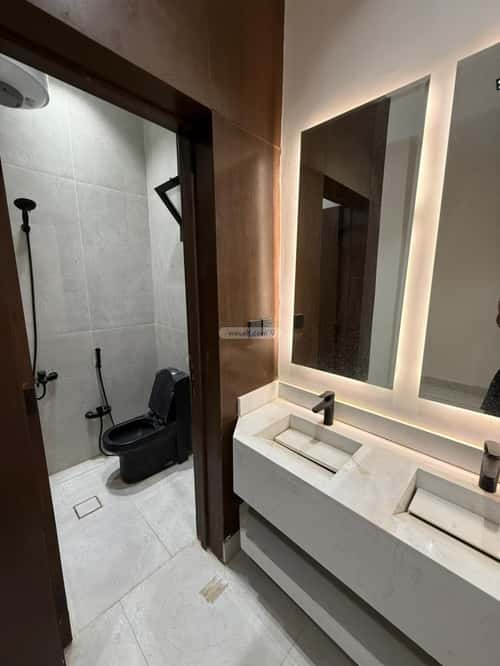 Apartment 247 SQM with 6 Bedrooms Al- Nadwah, East Riyadh, Riyadh