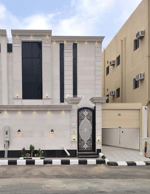 Villa 338 SQM Facing East on 15m Width Street Al Wasat District, Alttayif