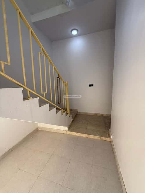 Floor with 5 Bedrooms Ar-Rimal, East Riyadh, Riyadh