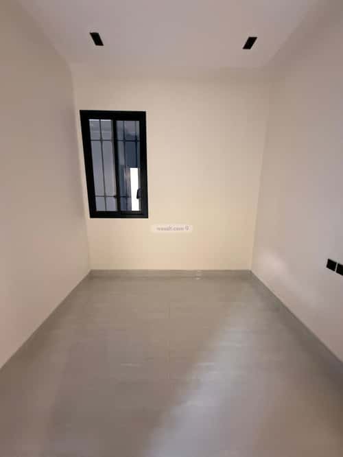 Floor with 5 Bedrooms Al- Nadwah, East Riyadh, Riyadh
