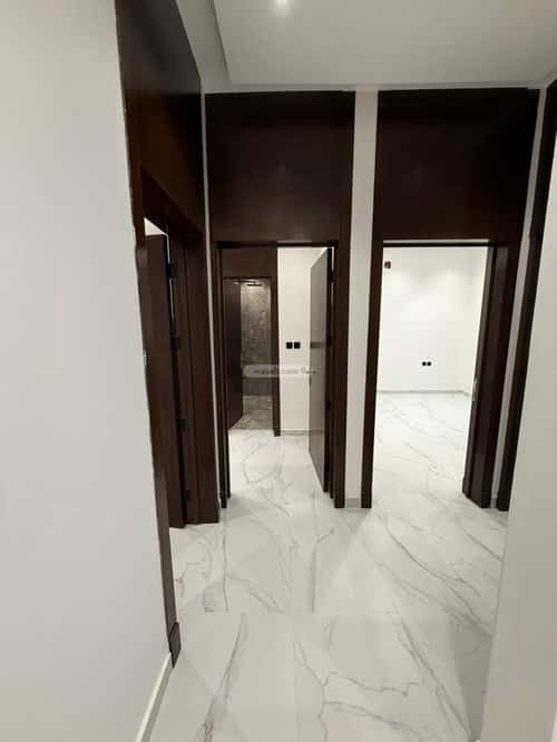 Apartment 280 SQM with 5 Bedrooms Al-Janadriyah, East Riyadh, Riyadh
