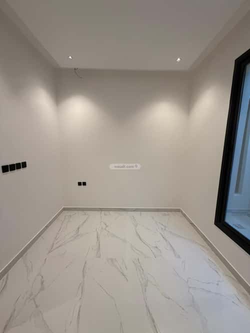 Apartment 280 SQM with 5 Bedrooms Al-Janadriyah, East Riyadh, Riyadh