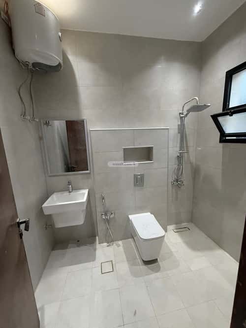 شقة 4 غرف في الجنادرية