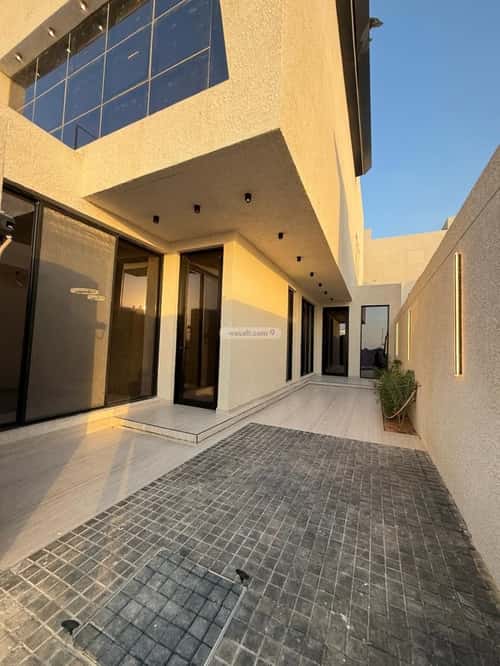 Villa 250 SQM Al-Janadriyah, East Riyadh, Riyadh
