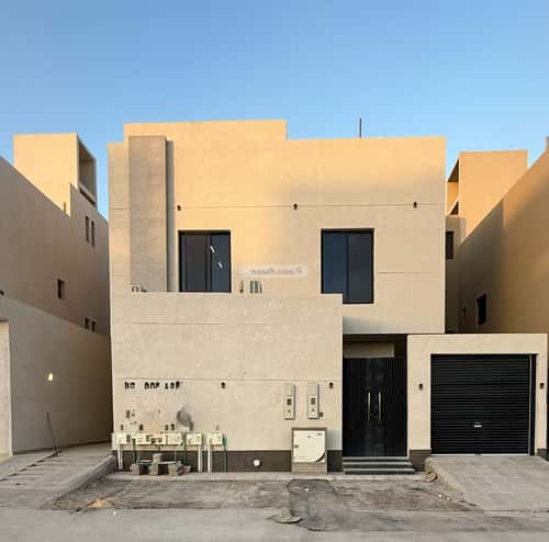 Floor with 6 Bedrooms Al-Janadriyah, East Riyadh, Riyadh