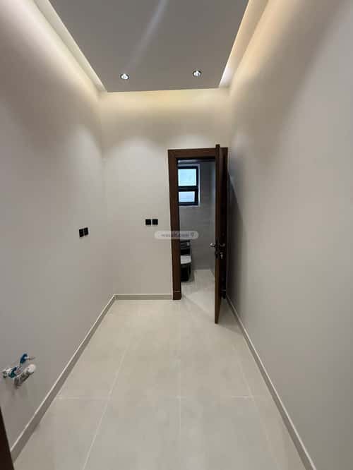 Apartment 242 SQM with 6 Bedrooms Al-Janadriyah, East Riyadh, Riyadh