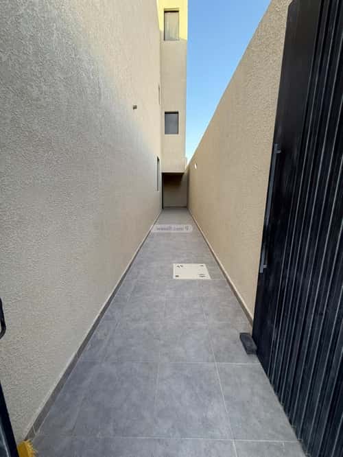 فيلا 300 متر مربع الجنادرية، شرق الرياض، الرياض