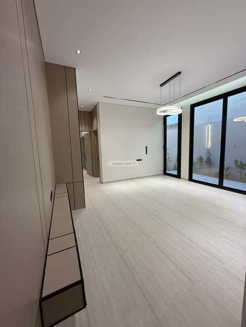 Apartment 312 SQM with 5 Bedrooms Al-Janadriyah, East Riyadh, Riyadh