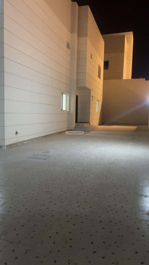 فيلا 409.36 متر مربع شرقية على شارع 30م المنصورة، خميس مشيط