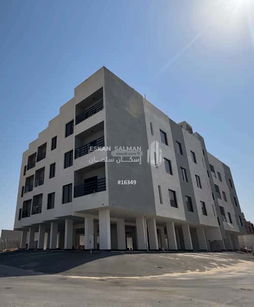 Apartment with 5 Bedrooms Al Noor, Aldammam