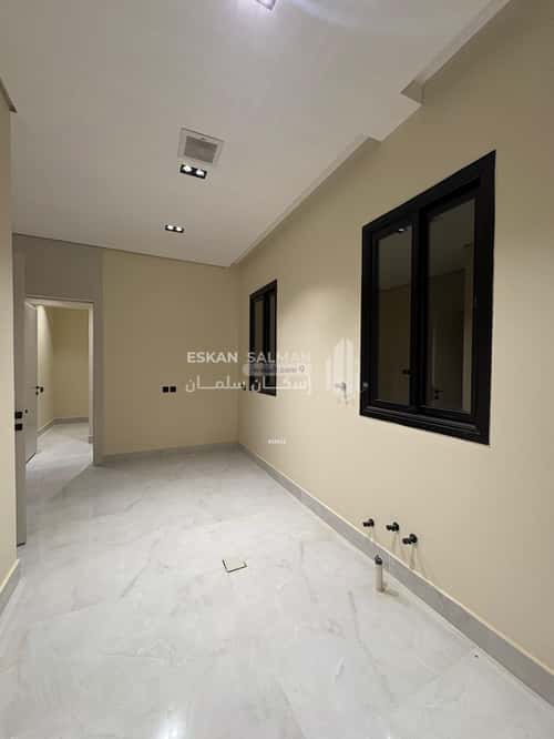 5 bedroom floor in Al Rimal