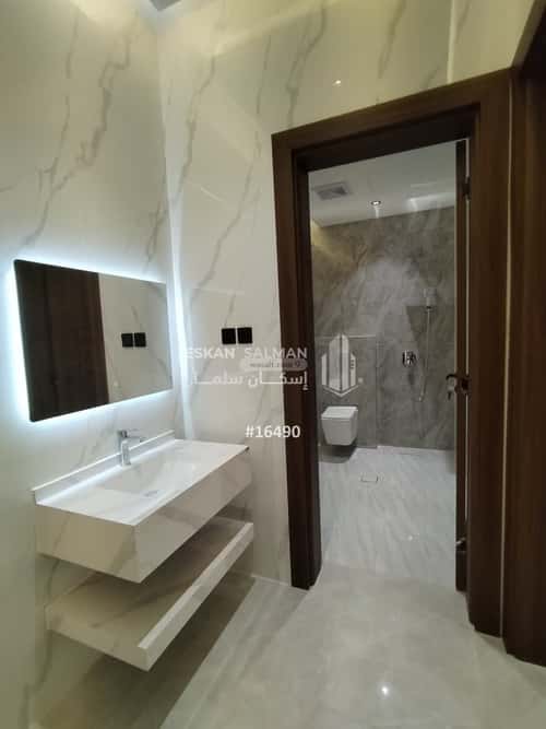 Floor 360.06 SQM with 5 Bedrooms Al Salam, Madinah