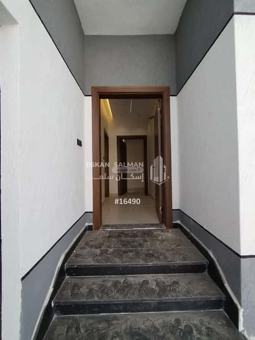 Floor 360 SQM with 5 bedrooms السلام، المدينة المنورة