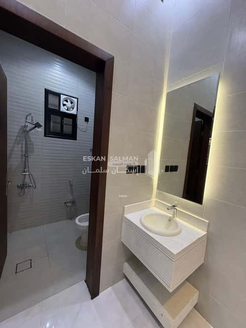 Floor 203.3 SQM with 7 Bedrooms Al-Wafa, Khamis Mushait