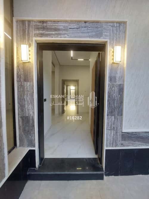 فيلا 300 متر مربع جنوبية على شارع 20م العوالي، غرب الرياض، الرياض