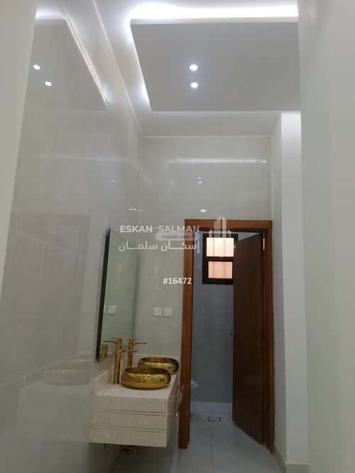 Floor 209.35 SQM with 6 Bedrooms West Al-Oraija, West Riyadh, Riyadh
