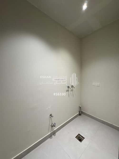 فيلا 376.32 متر مربع غربية على شارع 15م الجفيجف، الطائف