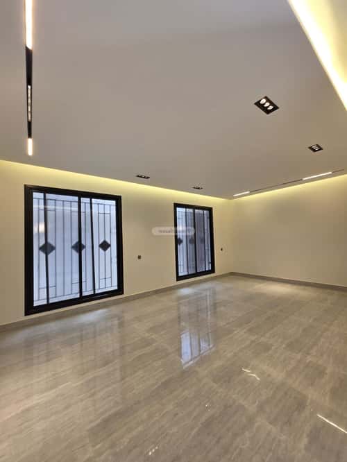 فيلا 343.75 متر مربع جنوبية شرقية على شارع 15م الرمال، شرق الرياض، الرياض