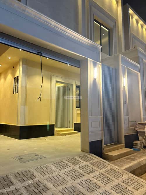 فيلا 200 متر مربع شرقية على شارع 15م العريجاء الغربي، غرب الرياض، الرياض