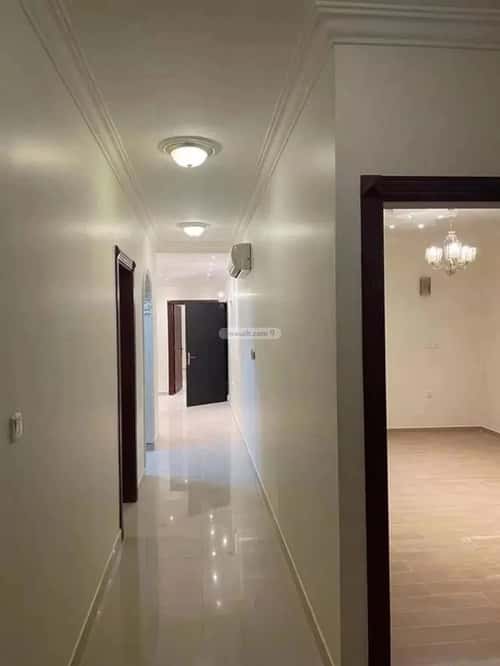 Floor 875 SQM with 5 Bedrooms Hitteen, North Riyadh, Riyadh