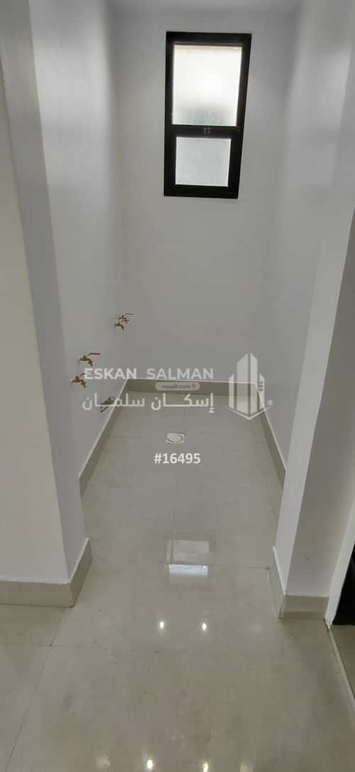 Floor 174.04 SQM with 5 Bedrooms West Al-Oraija, West Riyadh, Riyadh