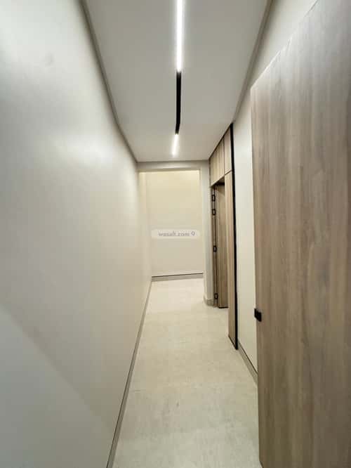 فيلا 270 متر مربع مع شقة واجهة شمالية الندوة، شرق الرياض، الرياض