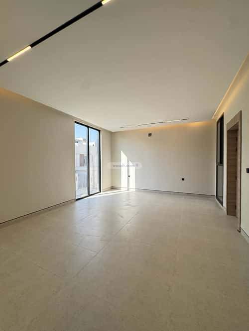 Villa 270 SQM with 1 Apartment Facing North Al- Nadwah, East Riyadh, Riyadh