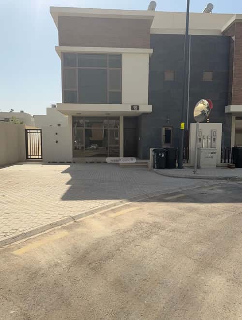 فيلا 223.8300018310547 متر مربع واجهة شرقية ب 4 غرف المونسية، شرق الرياض، الرياض