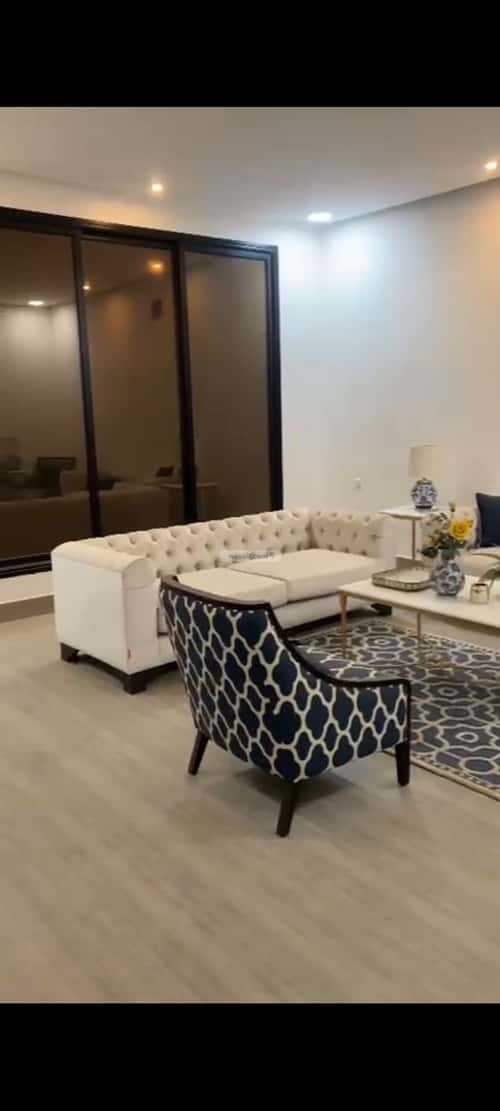 فيلا 315 متر مربع جنوبية على شارع 15م طيبة، الدمام