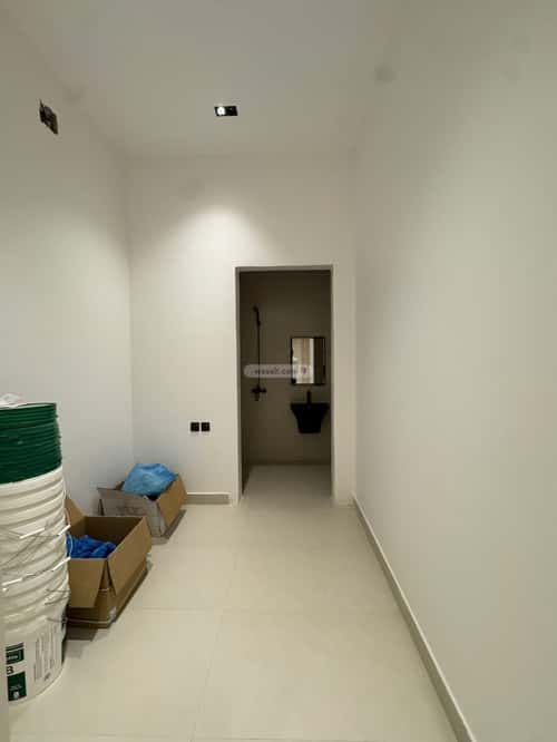 Floor with 4 Bedrooms Al-Khaleej, East Riyadh, Riyadh