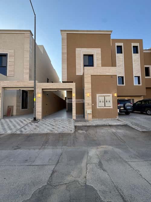 4 bedroom floor in Al Khaleej