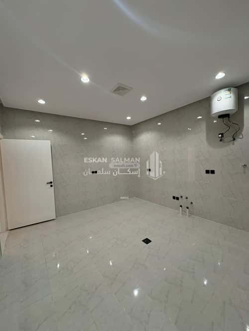 Floor 211.85 SQM with 7 Bedrooms Al-Wafa, Khamis Mushait