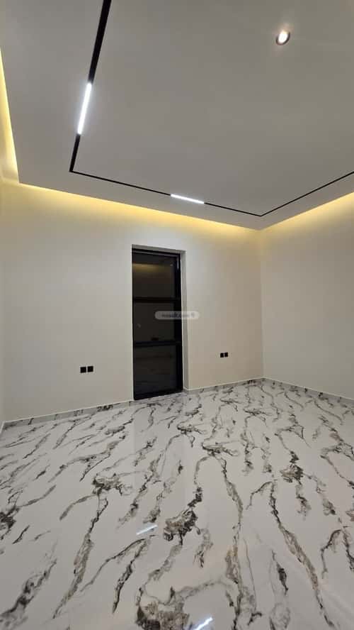 Floor with 5 Bedrooms Bader, South Riyadh, Riyadh