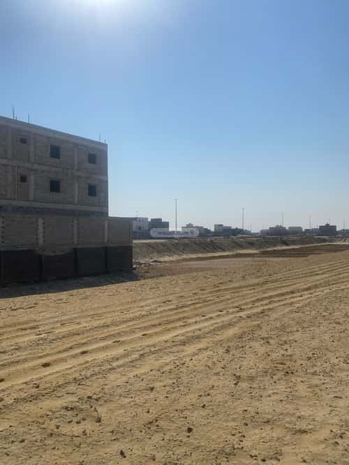 أرض 400 متر مربع جنوبية على شارع 20م المصيف، القطيف