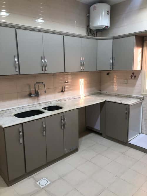 شقة ب 5 غرف الوسام، خميس مشيط