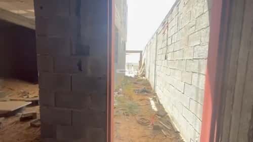 فيلا 281.25 متر مربع جنوبية على شارع 15م البساتين الشرقي، بريدة