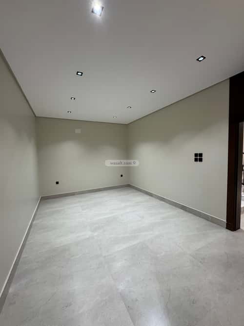Villa 275 SQM Facing South on 15m Width Street The Honor, Khamis Mushait