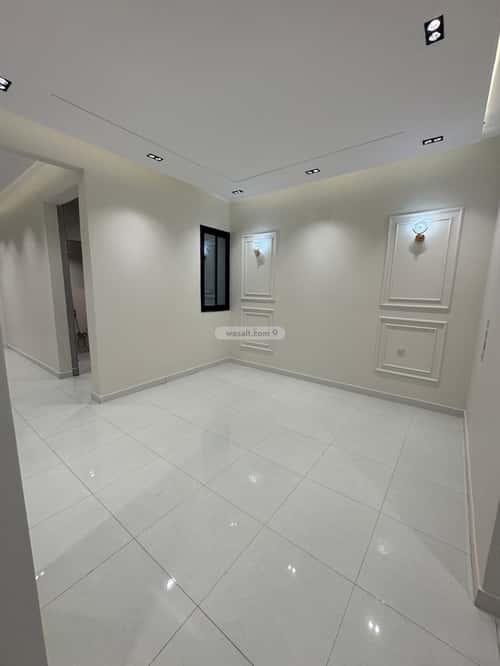 Floor 203 SQM with 6 bedrooms سلطانة، أبها