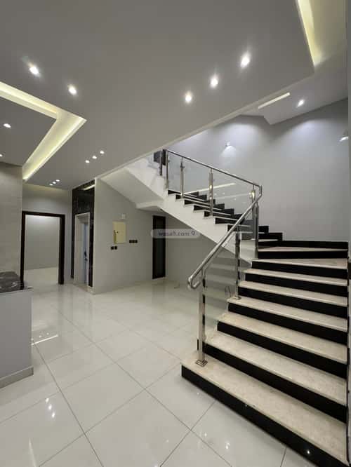 Villa 250 SQM Facing South on 25m Width Street The Honor, Khamis Mushait