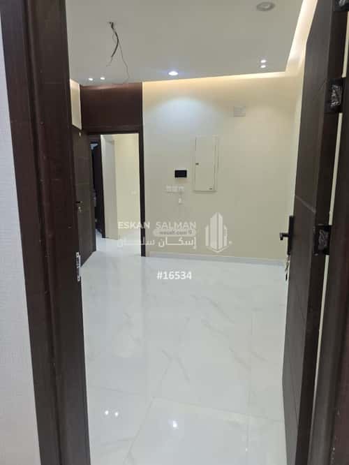 Apartment with 3 Bedrooms Al Nuzha, Samith