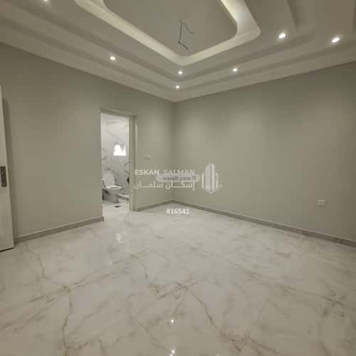 Apartment with 6 Bedrooms Teebh, Aldammam